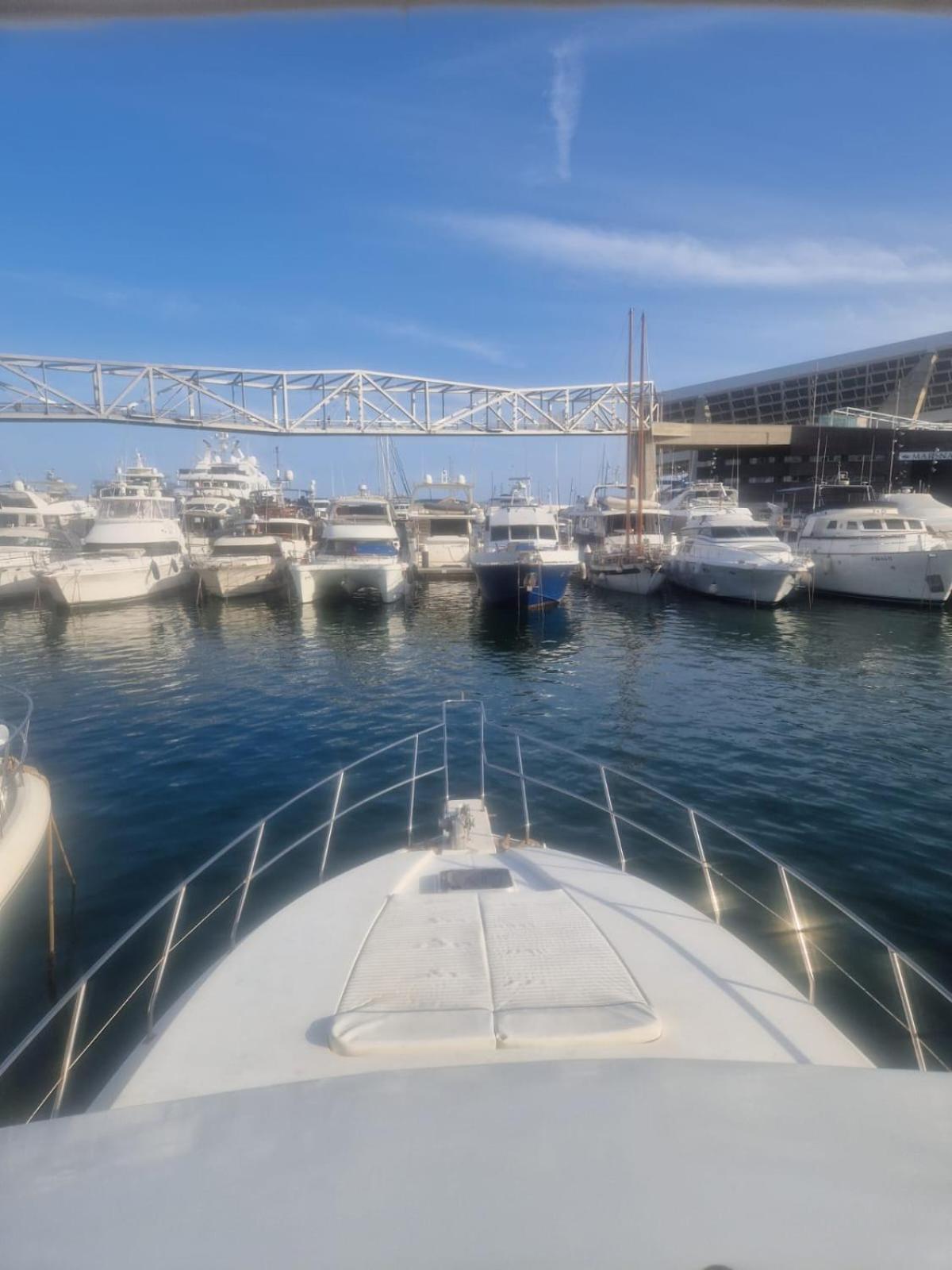 Yate En Port Forum Barcelone
